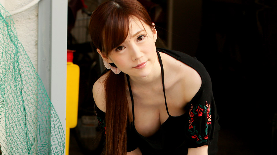 1pondo 041820_001 Braless Neighbor In The Morning: Mika Sumire